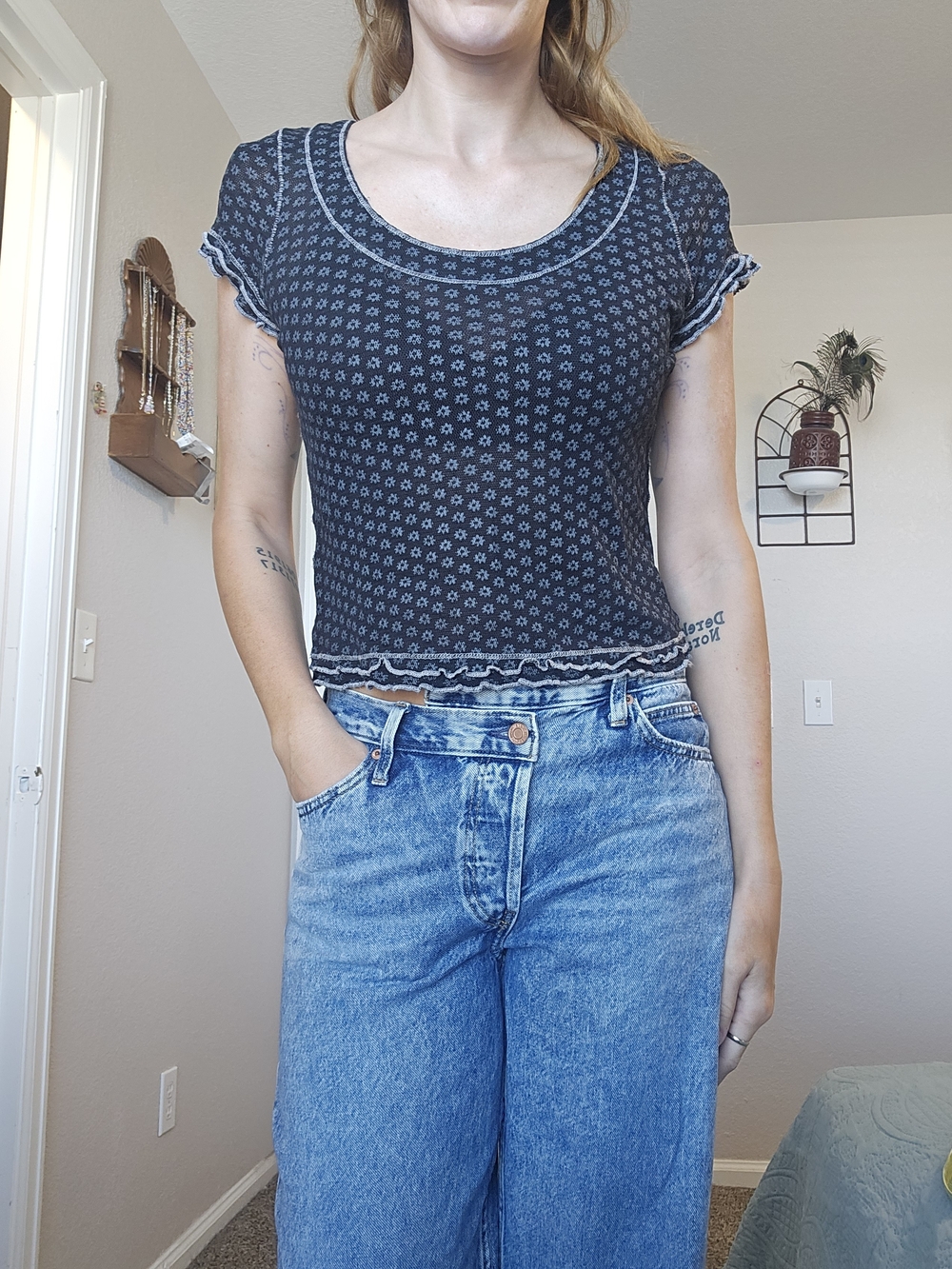 Free People Black Floral-Print Scoop Neck Cropped Top